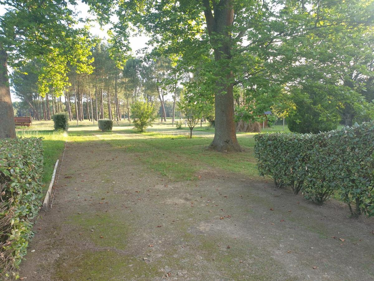 Вилла La Grange De Mombel Losse Экстерьер фото