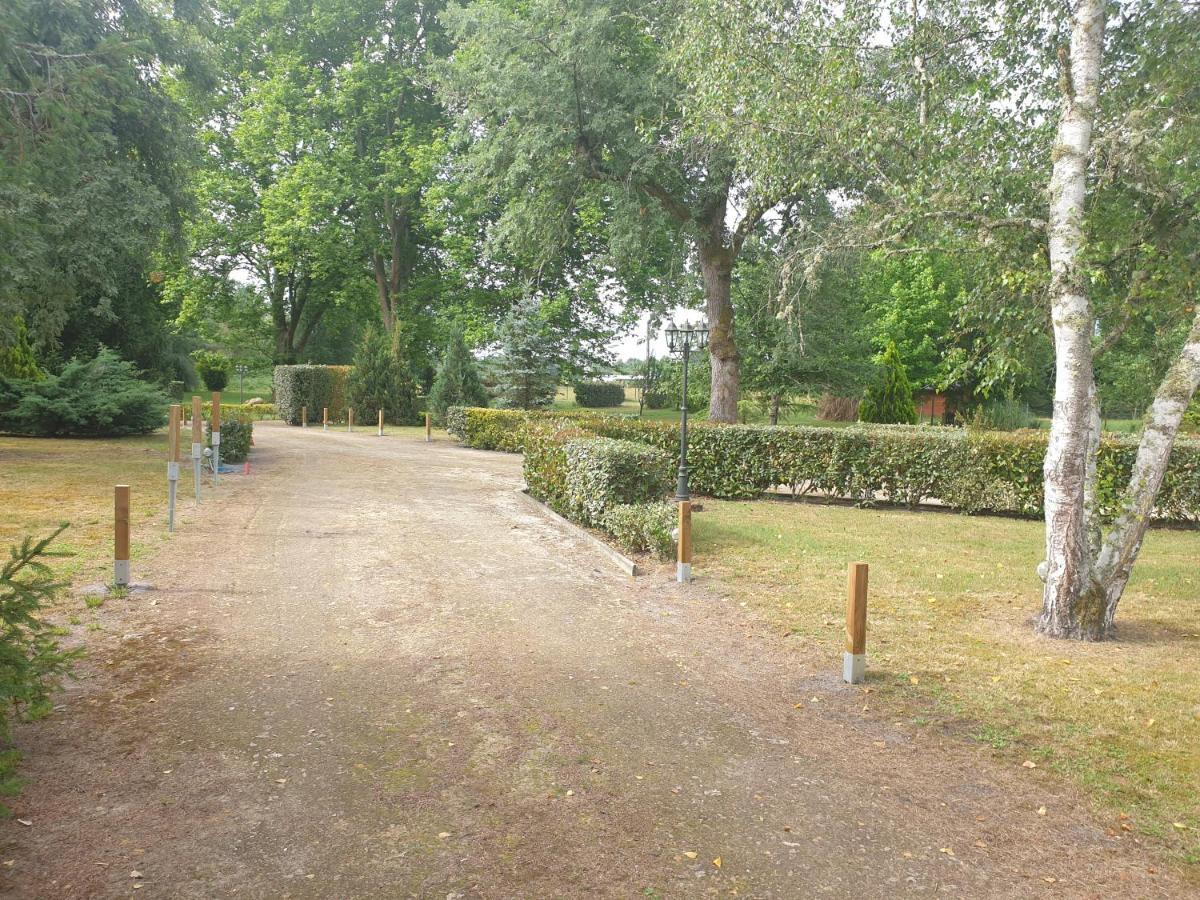 Вилла La Grange De Mombel Losse Экстерьер фото